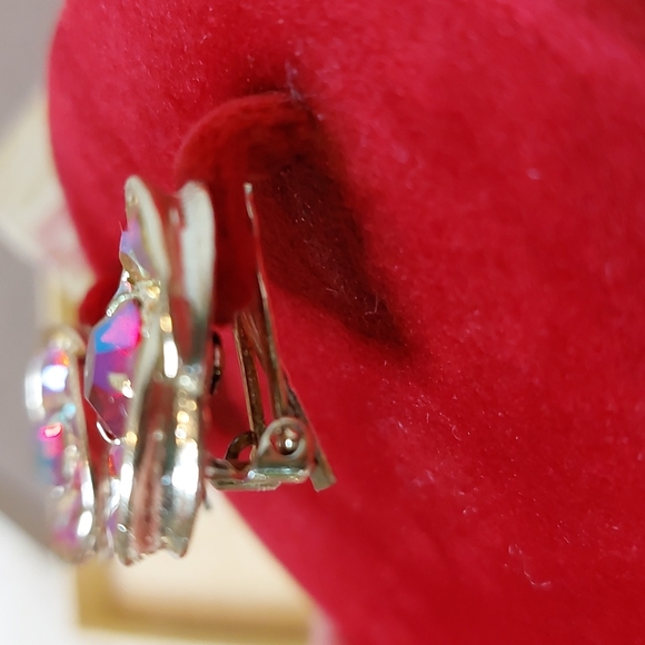 Vintage 50's/60's clip on pink rhinestone swirl earrings - Picture 3 of 5